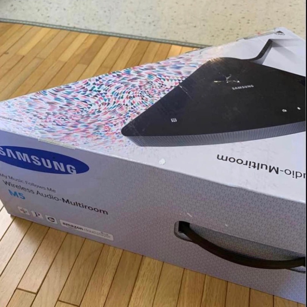 Samsung speaker Soundbar